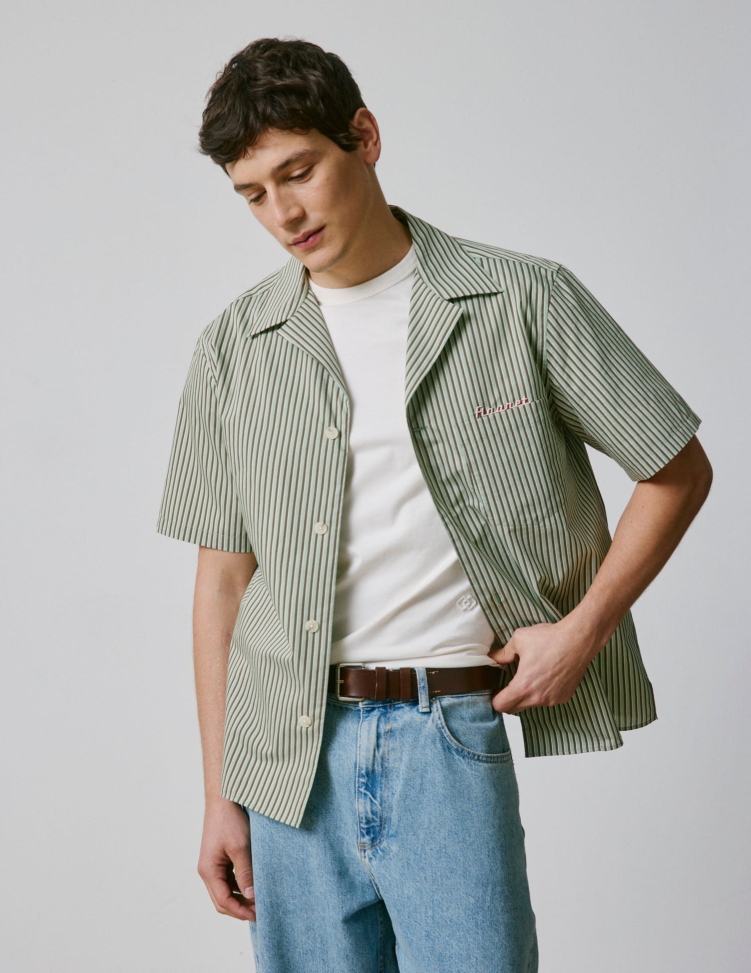 Short-sleeved striped khaki Noah shirt - Voile de coton - Requin Collar