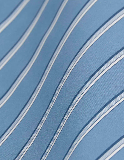 Chemise semi-ajustée rayée bleue