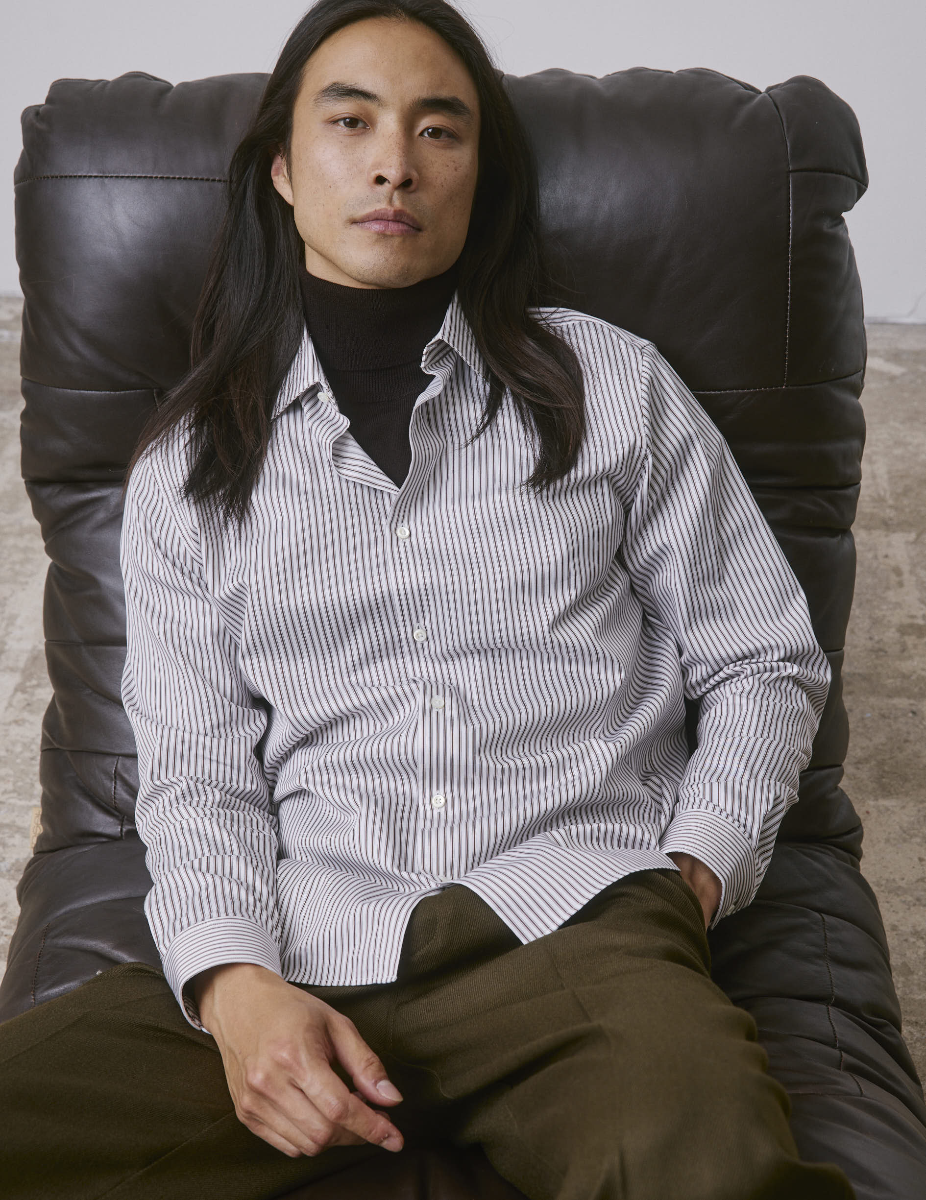 Chemise semi-ajustée rayée marron