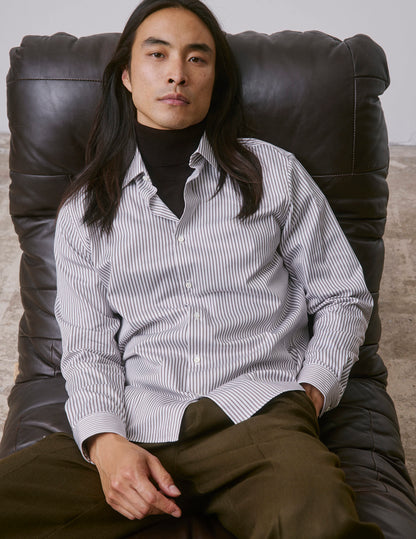 Chemise semi-ajustée rayée marron