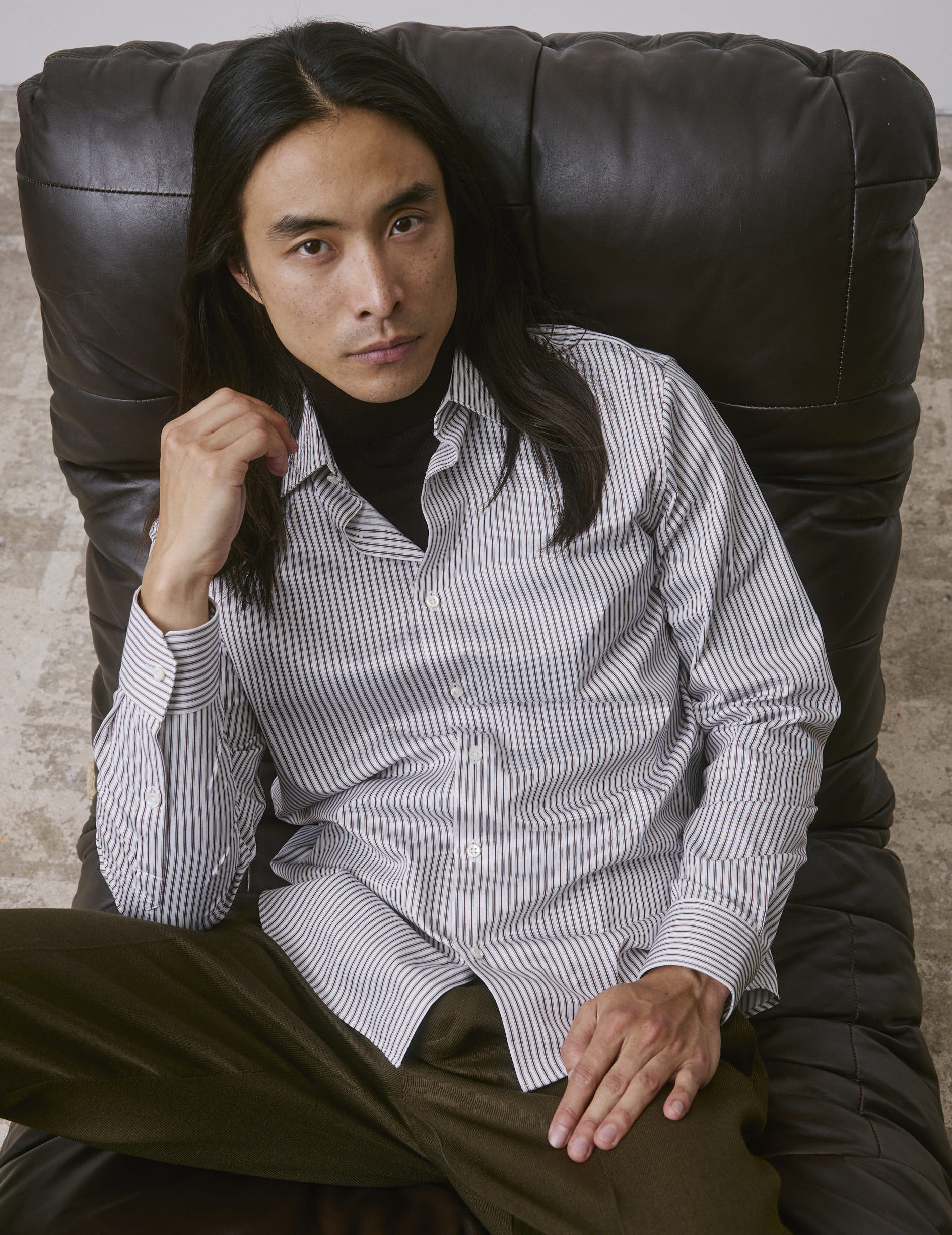 Chemise semi-ajustée rayée marron - Satin - Col Figaret