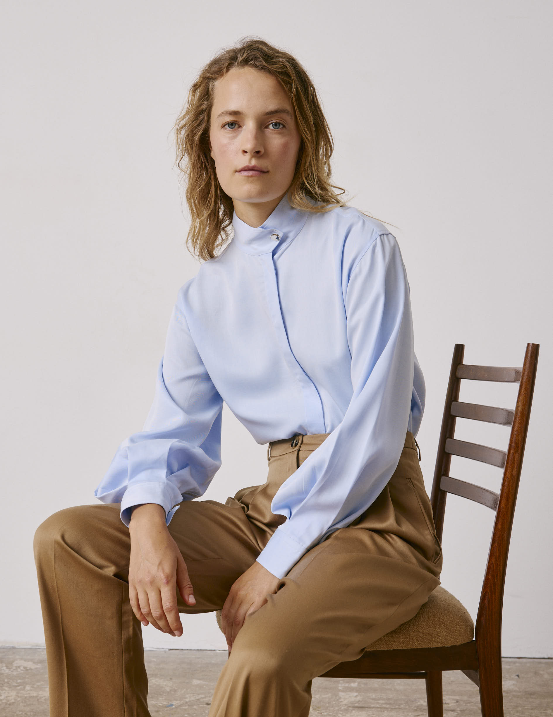 Chemise Innaée en lyocell bleu clair - Lyocell - Col Droit montant pointe