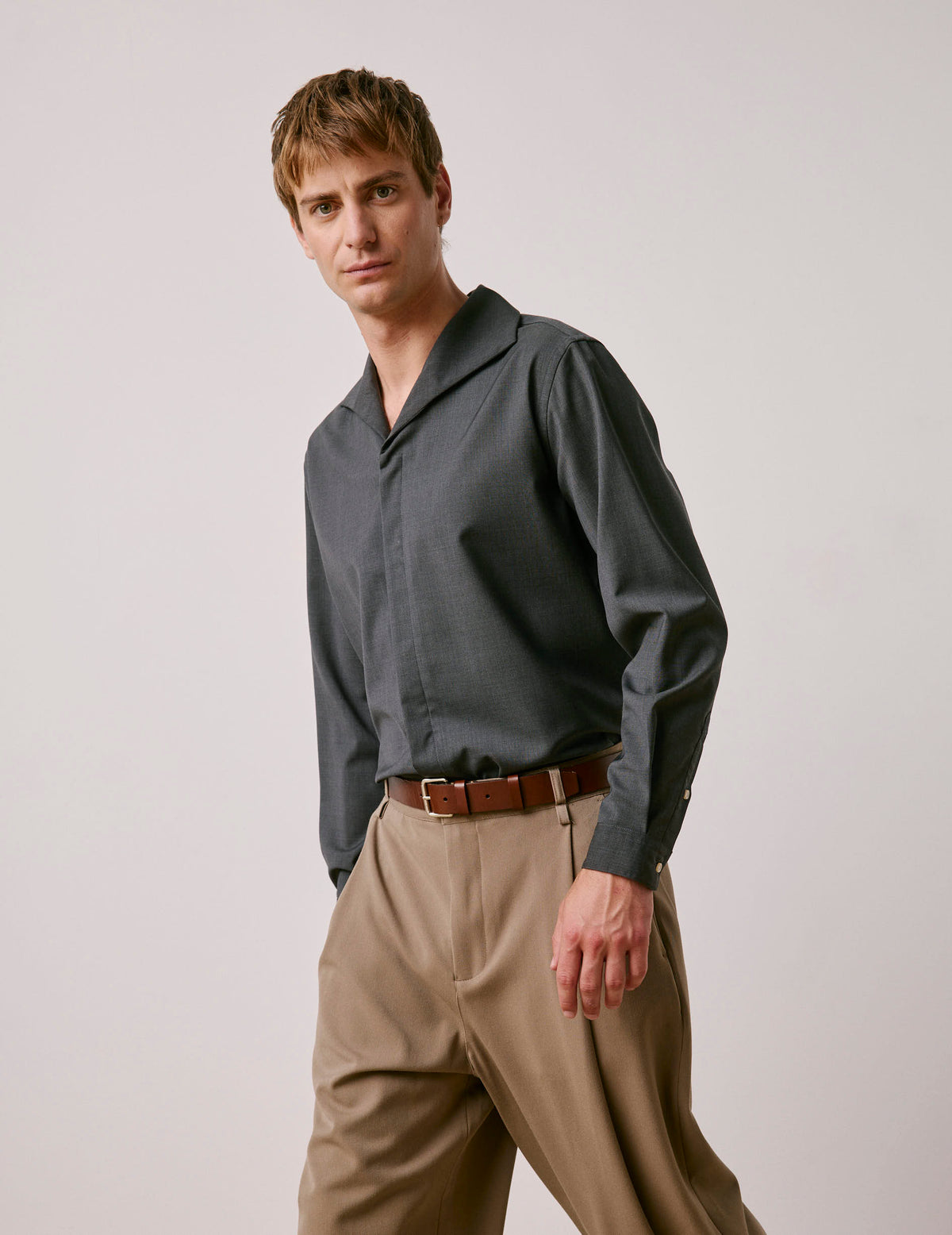 Chemise Pio en laine vierge grise