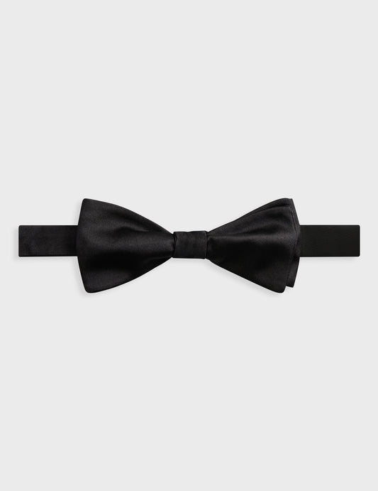 Black silk self-tie bow tie