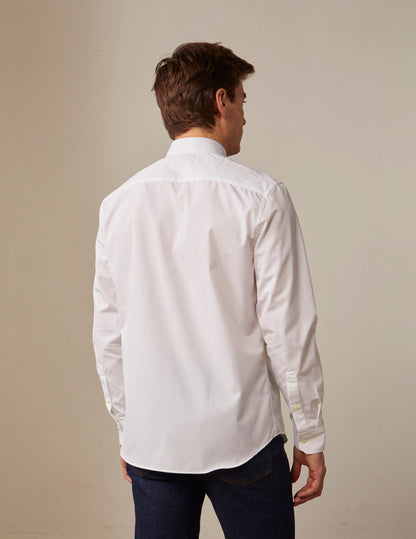 White semi-fitted wrinkle-free shirt