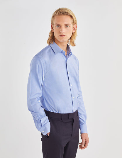Semi-fitted navy shirt