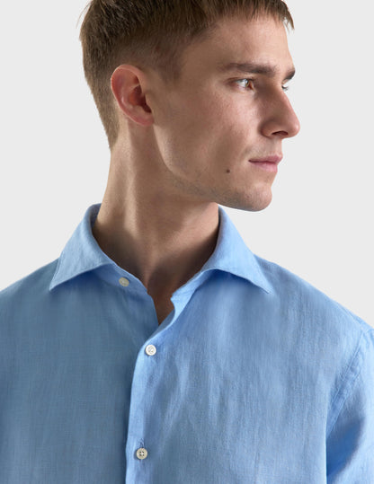 Aristote shirt in light blue linen
