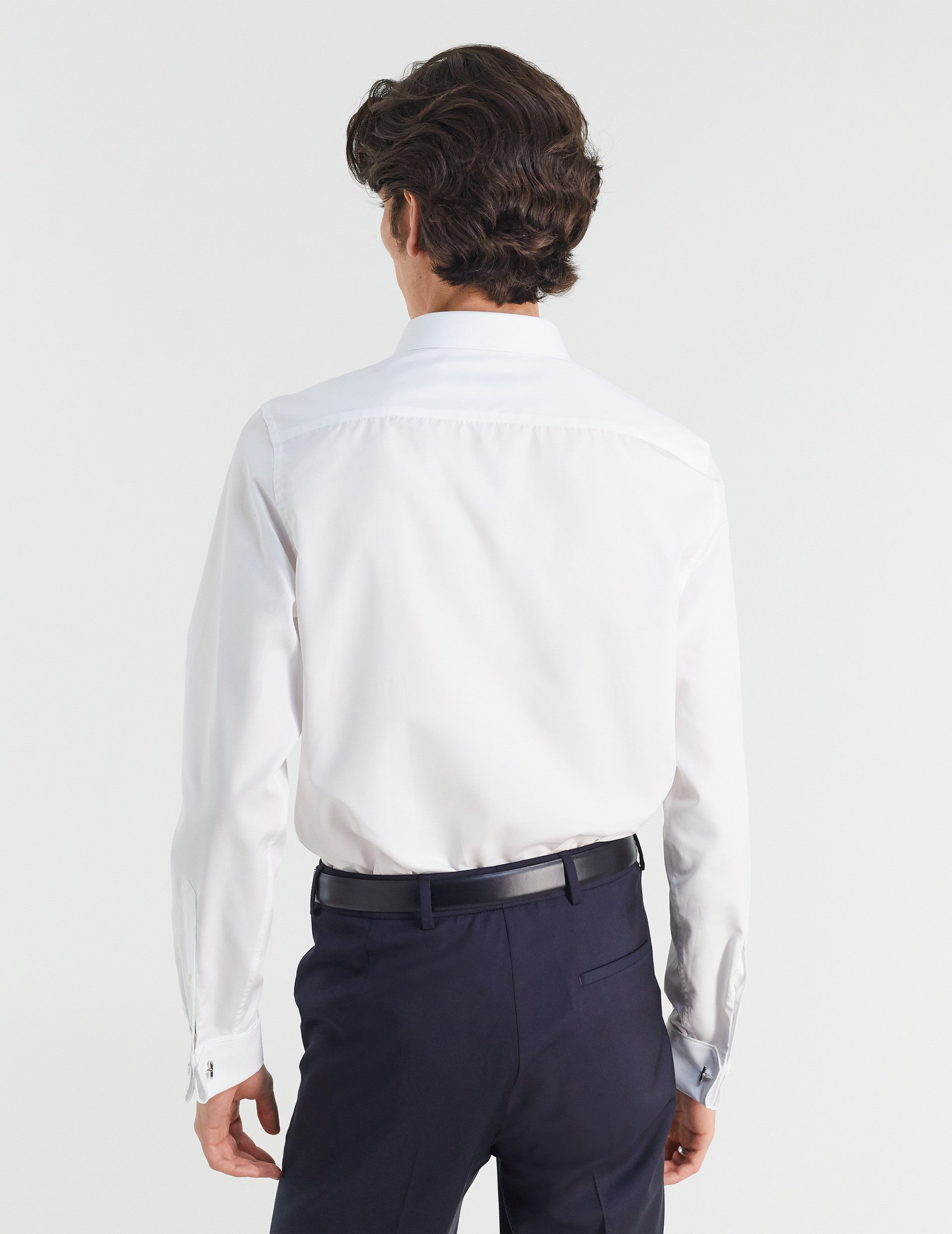 Semi-fitted white shirt - Poplin - Figaret Collar - Musketeers Cuffs